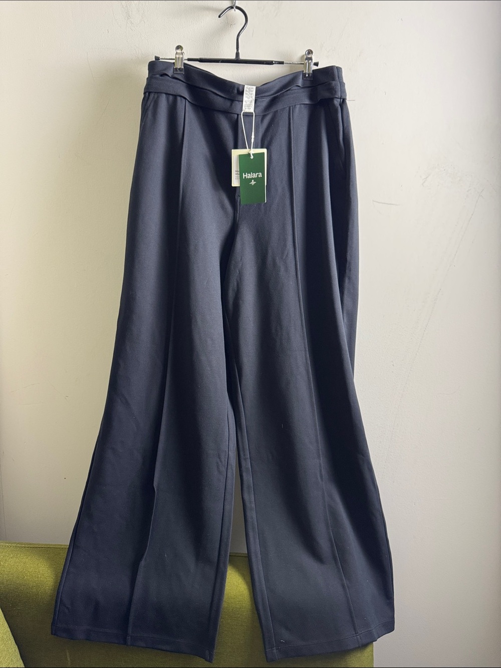 HALARA Wide Leg Pants in Navy Blue